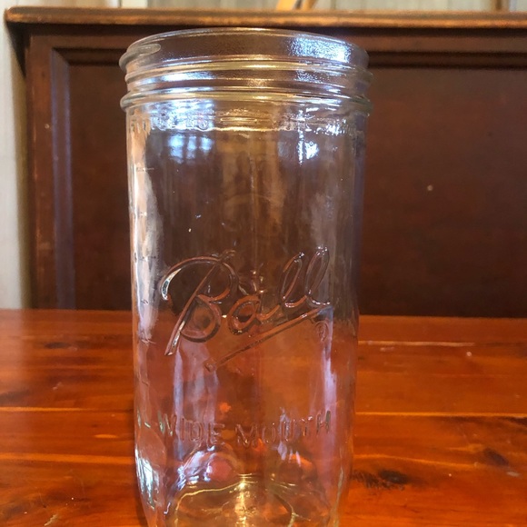 9045 Ball Mason Freezer Jar 20 Ounces Clear Wide mouth - Picture 2 of 11